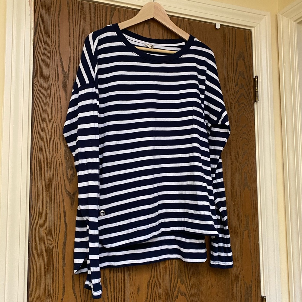The Black Dog navy/white striped top,XL